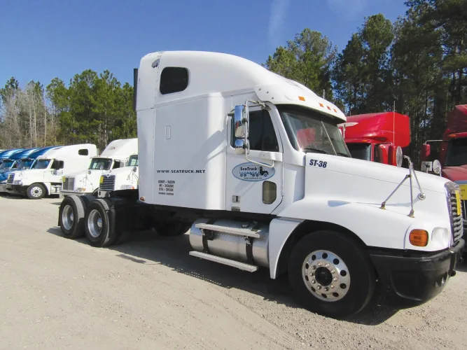 Photo #2 of NEW SALE DATE - AFTER ORDER OF THE US BANKRUPTCY COURT CASE NO. 16-BK-26397 - SEATRUCK INC.: (38) LATE MODEL SLEEPER TRACTORS, (28) REEFER TRAILERS, (15) DRY VAN TRAILERS