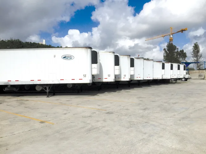 Photo #10 of NEW SALE DATE - AFTER ORDER OF THE US BANKRUPTCY COURT CASE NO. 16-BK-26397 - SEATRUCK INC.: (38) LATE MODEL SLEEPER TRACTORS, (28) REEFER TRAILERS, (15) DRY VAN TRAILERS
