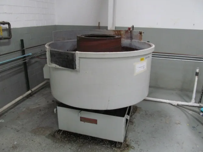 Photo #6 of SURPLUS ASSETS TO THE ONGOING OPERATIONS OF DALLAS AIRMOTIVE, INC., FEATURING: OVENS, PAINT EQUIPMENT, VIBRATORY FINISHING EQUIPMENT, CHILLERS/COMPRESSORS/DRYERS, TOOL ROOM EQUIPMENT, ROLLING STOCK & MUCH MORE