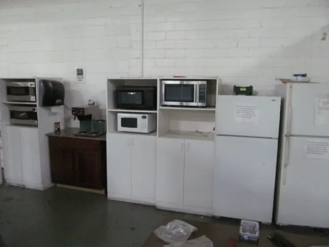 Photo #11 of SURPLUS ASSETS TO THE ONGOING OPERATIONS OF DALLAS AIRMOTIVE, INC., FEATURING: OVENS, PAINT EQUIPMENT, VIBRATORY FINISHING EQUIPMENT, CHILLERS/COMPRESSORS/DRYERS, TOOL ROOM EQUIPMENT, ROLLING STOCK & MUCH MORE