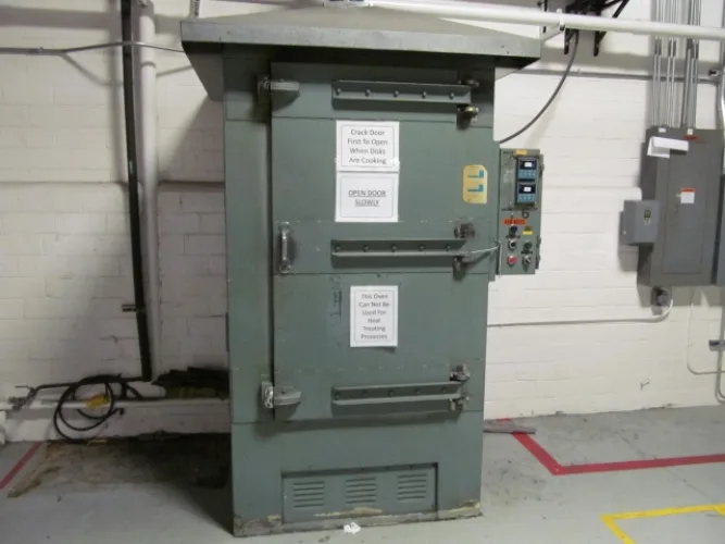 Photo #13 of SURPLUS ASSETS TO THE ONGOING OPERATIONS OF DALLAS AIRMOTIVE, INC., FEATURING: OVENS, PAINT EQUIPMENT, VIBRATORY FINISHING EQUIPMENT, CHILLERS/COMPRESSORS/DRYERS, TOOL ROOM EQUIPMENT, ROLLING STOCK & MUCH MORE