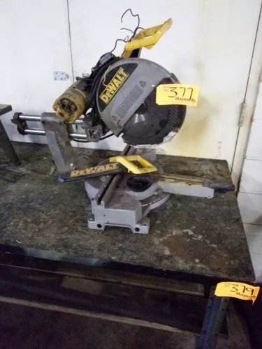 Photo #6 of HUGE 2 DAY AUCTION - DAY 2: EQUIPMENT NO LONGER NEEDED IN THE CONTINUING OPERATIONS OF QUALITY DIE SET CORPORATION, FEATURING PRESSES FROM 60 - 125 TON, GRINDER, VERTICAL MILLING MACHINE, TOOL ROOM, UNCOILERS, STRAIGHTENERS & MORE