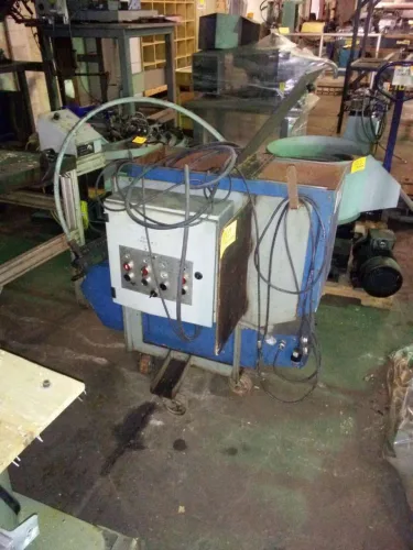 Photo #17 of HUGE 2 DAY AUCTION - DAY 2: EQUIPMENT NO LONGER NEEDED IN THE CONTINUING OPERATIONS OF QUALITY DIE SET CORPORATION, FEATURING PRESSES FROM 60 - 125 TON, GRINDER, VERTICAL MILLING MACHINE, TOOL ROOM, UNCOILERS, STRAIGHTENERS & MORE