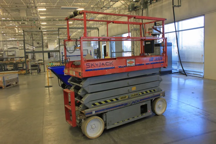 Photo #50 of SOLAR INVERTER MANUFACTURING FACILITY, HUGE 2-DAY ONLINE AUCTION, DAY 2 - FEATURING: AN OVERHEAD ALUMINUM TRUSS SYSTEM W/ LED LIGHT SETUP, STATE-OF-THE-ART ENVIRONMENTAL TEST CHAMBERS, BRIDGE CRANE SYSTEM W/ (2) 20 TON WAZEE CRANES & (4) 10 TON SHAW-BOX