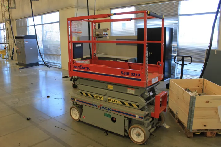 Photo #52 of SOLAR INVERTER MANUFACTURING FACILITY, HUGE 2-DAY ONLINE AUCTION, DAY 2 - FEATURING: AN OVERHEAD ALUMINUM TRUSS SYSTEM W/ LED LIGHT SETUP, STATE-OF-THE-ART ENVIRONMENTAL TEST CHAMBERS, BRIDGE CRANE SYSTEM W/ (2) 20 TON WAZEE CRANES & (4) 10 TON SHAW-BOX
