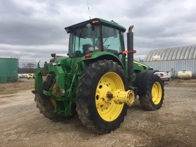 Photo #3 of REPOSSESSED FARM EQUPMENT AUCTION - FEATURING EXCELLENT WELL MAINTAINED LATE MODEL FARM EQUIPMENT, INCLUDING: JOHN DEERE TRACTORS & COMBINES & GREAT PLAINS GRAIN DRILLS