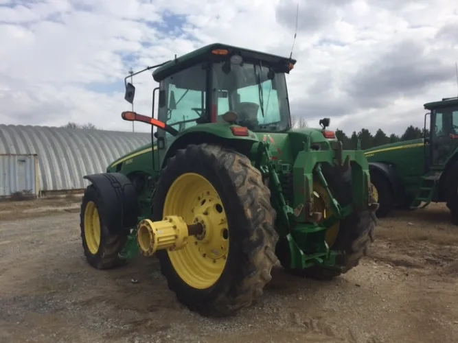 Photo #4 of REPOSSESSED FARM EQUPMENT AUCTION - FEATURING EXCELLENT WELL MAINTAINED LATE MODEL FARM EQUIPMENT, INCLUDING: JOHN DEERE TRACTORS & COMBINES & GREAT PLAINS GRAIN DRILLS