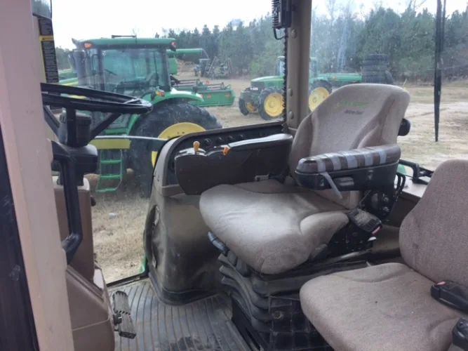 Photo #6 of REPOSSESSED FARM EQUPMENT AUCTION - FEATURING EXCELLENT WELL MAINTAINED LATE MODEL FARM EQUIPMENT, INCLUDING: JOHN DEERE TRACTORS & COMBINES & GREAT PLAINS GRAIN DRILLS