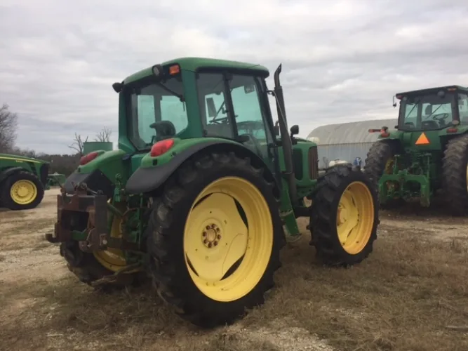 Photo #27 of REPOSSESSED FARM EQUPMENT AUCTION - FEATURING EXCELLENT WELL MAINTAINED LATE MODEL FARM EQUIPMENT, INCLUDING: JOHN DEERE TRACTORS & COMBINES & GREAT PLAINS GRAIN DRILLS
