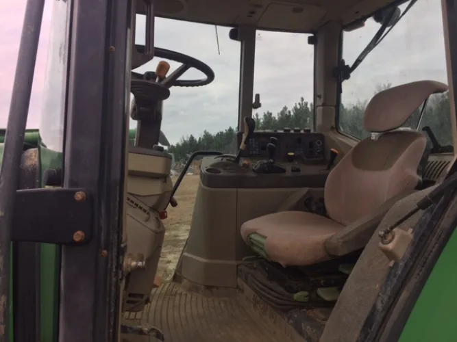 Photo #29 of REPOSSESSED FARM EQUPMENT AUCTION - FEATURING EXCELLENT WELL MAINTAINED LATE MODEL FARM EQUIPMENT, INCLUDING: JOHN DEERE TRACTORS & COMBINES & GREAT PLAINS GRAIN DRILLS