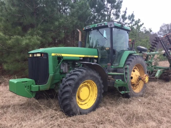 Photo #30 of REPOSSESSED FARM EQUPMENT AUCTION - FEATURING EXCELLENT WELL MAINTAINED LATE MODEL FARM EQUIPMENT, INCLUDING: JOHN DEERE TRACTORS & COMBINES & GREAT PLAINS GRAIN DRILLS