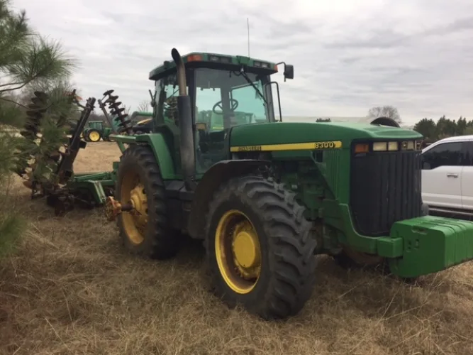 Photo #31 of REPOSSESSED FARM EQUPMENT AUCTION - FEATURING EXCELLENT WELL MAINTAINED LATE MODEL FARM EQUIPMENT, INCLUDING: JOHN DEERE TRACTORS & COMBINES & GREAT PLAINS GRAIN DRILLS