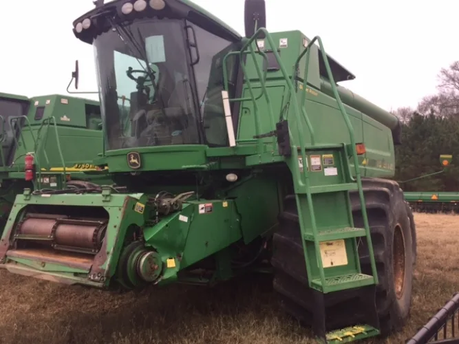 Photo #44 of REPOSSESSED FARM EQUPMENT AUCTION - FEATURING EXCELLENT WELL MAINTAINED LATE MODEL FARM EQUIPMENT, INCLUDING: JOHN DEERE TRACTORS & COMBINES & GREAT PLAINS GRAIN DRILLS