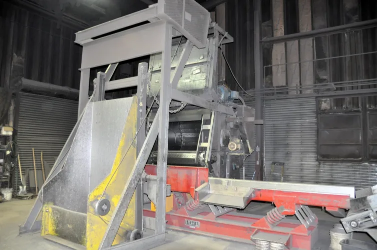 Photo #1 of GOLTRA CASTINGS COMPANY - COMPLETE SMALL STEEL 8 OZ - 200LB CASTINGS FOUNDRY