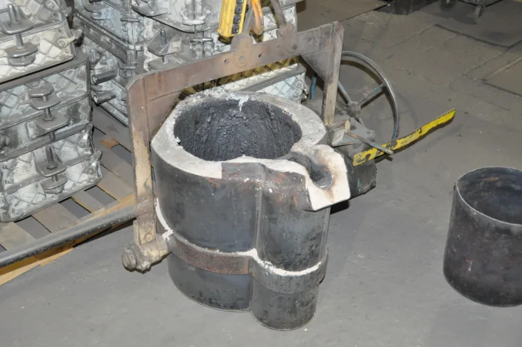 Photo #7 of GOLTRA CASTINGS COMPANY - COMPLETE SMALL STEEL 8 OZ - 200LB CASTINGS FOUNDRY
