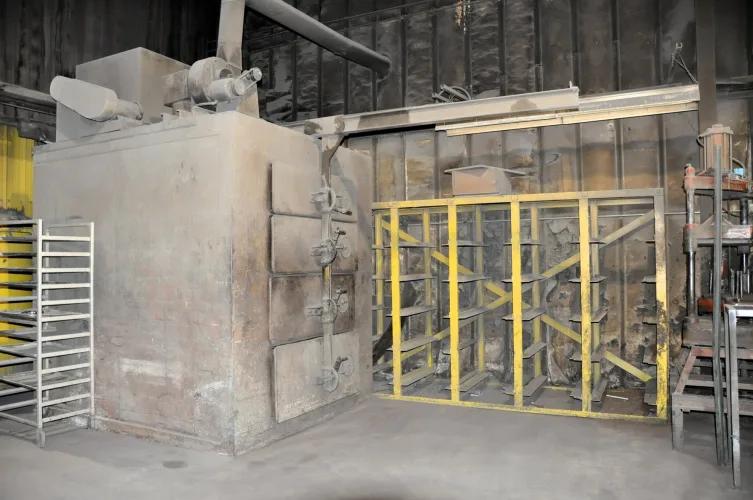 Photo #12 of GOLTRA CASTINGS COMPANY - COMPLETE SMALL STEEL 8 OZ - 200LB CASTINGS FOUNDRY
