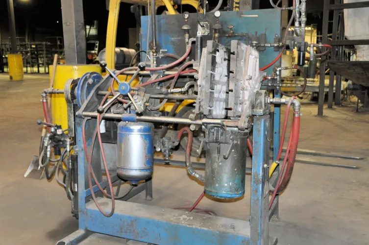 Photo #18 of GOLTRA CASTINGS COMPANY - COMPLETE SMALL STEEL 8 OZ - 200LB CASTINGS FOUNDRY