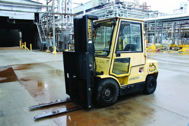 Photo #43 of INVISTA - OVER 1,500 LOTS OF SUPPORT EQUIPMENT! INCLUDING MOBILE CRANES, CONSTRUCTION EQUIPMENT, FORK TRUCKS, MANLIFTS, OVER 250 VIDMAR CABINETS & MORE