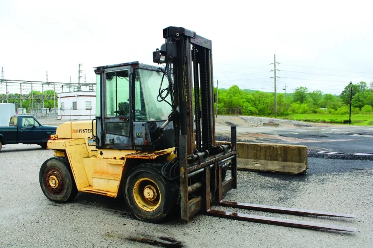 Photo #47 of INVISTA - OVER 1,500 LOTS OF SUPPORT EQUIPMENT! INCLUDING MOBILE CRANES, CONSTRUCTION EQUIPMENT, FORK TRUCKS, MANLIFTS, OVER 250 VIDMAR CABINETS & MORE