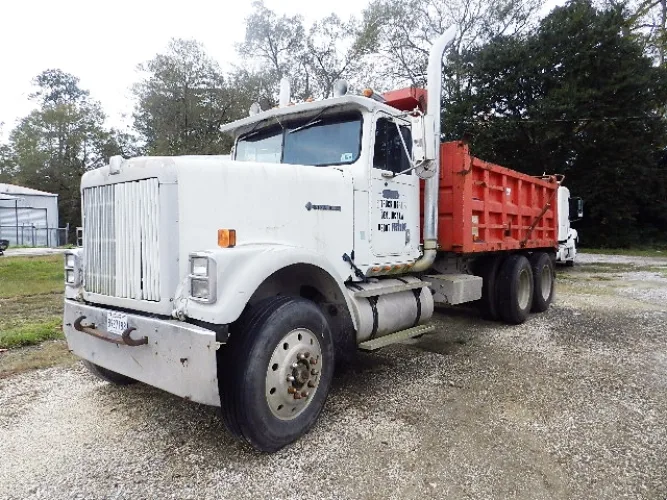 Photo #1 of BIG ROCK ENERGY SERVICES - LATE MODEL PCI INDUSTRIES MOBILE HIGH PRESSURE NITROGEN GENERATING UNIT & MACK, IHC & FREIGHTLINER FLUSH BY/ ROD RIG TRUCKS