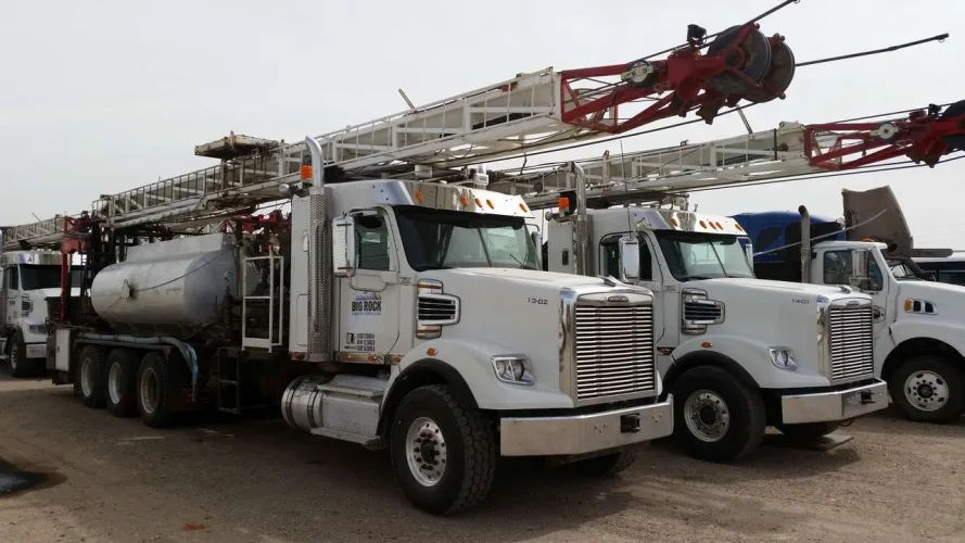 Photo #5 of FOR IMMEDIATE SALE - (3) 2013 FREIGHTLINER 122 SD TRI-DRIVE FLUSH-BY-UNITS & 2015 IHC 5900SBA TRI-DRIVE FLUSH-BY-UNIT