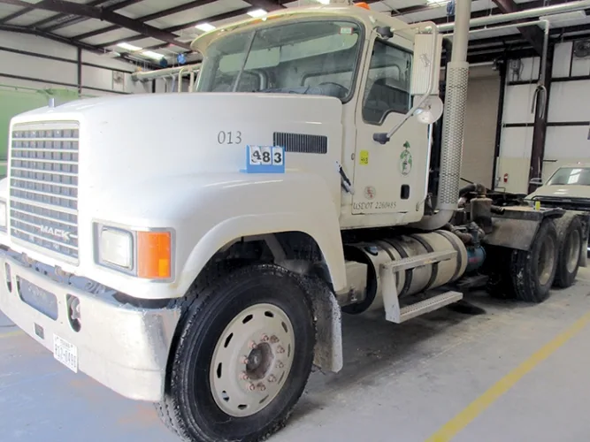 Photo #7 of BY ORDER OF SECURED CREDITOR - GREEN ENERGY OILFIELD SERVICES LLC: OVER 80 PETERBILT TRACTORS & WINCH TRUCKS, OVER 350 DRAGON FRAC TANKS & OVER 150 VAC TANKS