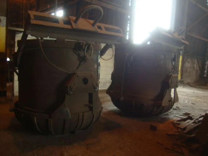 Photo #23 of FORMER ASSETS OF ESCO LIMITED FOUNDRY, FEATURING: OVERHEAD CRANES, DUST COLLECTORS, CHARGE BUCKETS, LADLES, MAGNETS, POWER HAMMER, WELDERS & MAINTENANCE EQUIPMENT, LARGE QTY OF SPARES/STORES, OLYMPUS INNOV X HANDHELD SPECTROMETER, SPX MARLEY COOLING TOWER