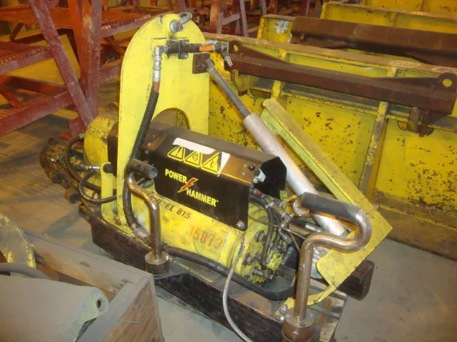 Photo #30 of FORMER ASSETS OF ESCO LIMITED FOUNDRY, FEATURING: OVERHEAD CRANES, DUST COLLECTORS, CHARGE BUCKETS, LADLES, MAGNETS, POWER HAMMER, WELDERS & MAINTENANCE EQUIPMENT, LARGE QTY OF SPARES/STORES, OLYMPUS INNOV X HANDHELD SPECTROMETER, SPX MARLEY COOLING TOWER