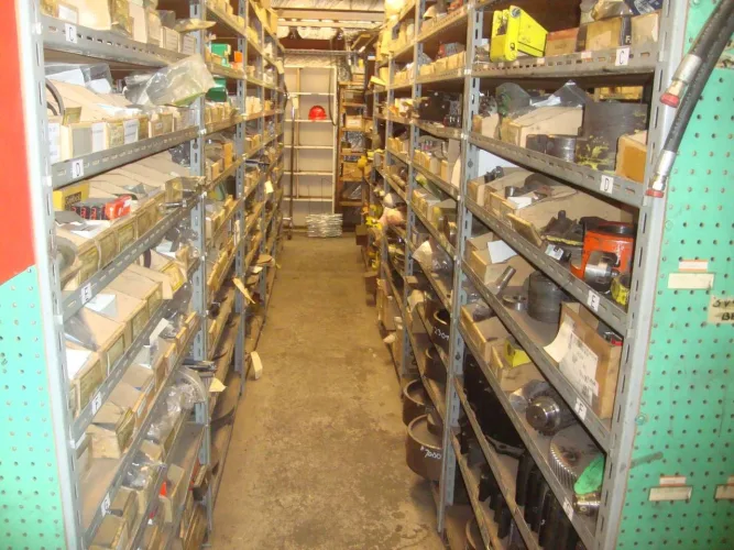 Photo #56 of FORMER ASSETS OF ESCO LIMITED FOUNDRY, FEATURING: OVERHEAD CRANES, DUST COLLECTORS, CHARGE BUCKETS, LADLES, MAGNETS, POWER HAMMER, WELDERS & MAINTENANCE EQUIPMENT, LARGE QTY OF SPARES/STORES, OLYMPUS INNOV X HANDHELD SPECTROMETER, SPX MARLEY COOLING TOWER