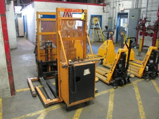 Photo #102 of FORMER ASSETS OF GANNETT PUBLISHING SERVICES, INCLUDING: SAKURAI SHEET FED PRINTING PRESSES, AGFA CTP SYSTEMS, LARGE SELECTION OF QUIPP STACKERS & BOTTOM WRAPPERS, INSERTERS, VARIABLE DATA PRINT LINES, BINDERY EQUIPMENT, COMPLETE MAINTENANCE/TOOLROOM