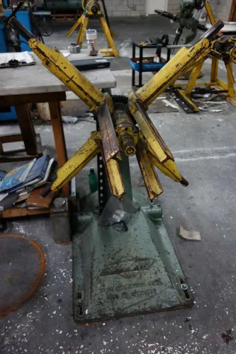 Photo #4 of ALUMET MANUFACTURING - TORONTO - MULTIPLE PLANT CLOSURE, ROLLFORMING & MOULDED PRODUCTS FOR THE WINDOW & DOOR INDUSTRY