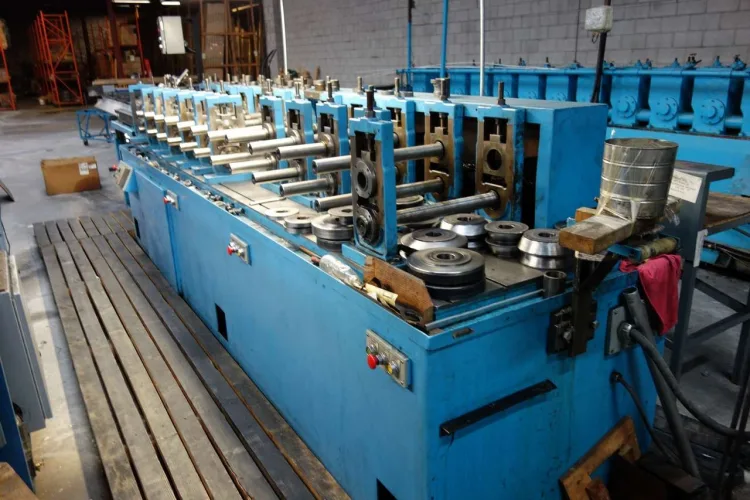 Photo #9 of ALUMET MANUFACTURING - TORONTO - MULTIPLE PLANT CLOSURE, ROLLFORMING & MOULDED PRODUCTS FOR THE WINDOW & DOOR INDUSTRY