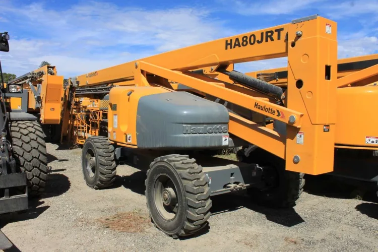 Photo #4 of REEQUIP SOLUTIONS - (24) 2015 HAULOTTE BOOM LIFTS