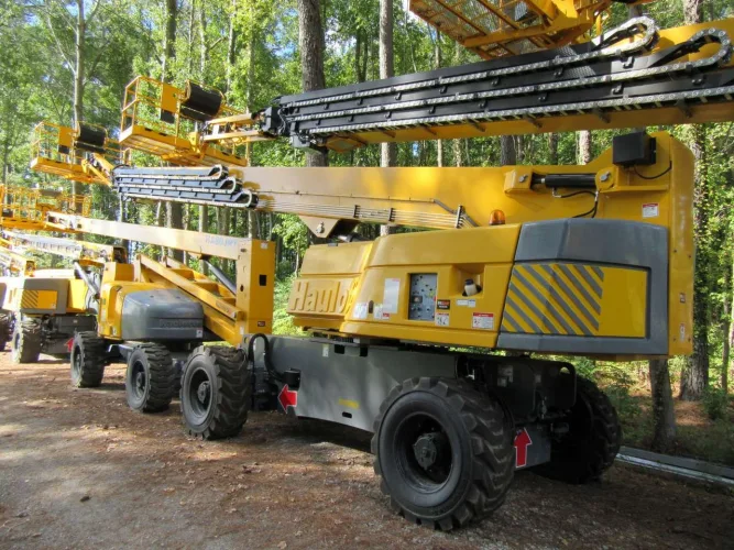 Photo #9 of REEQUIP SOLUTIONS - (24) 2015 HAULOTTE BOOM LIFTS