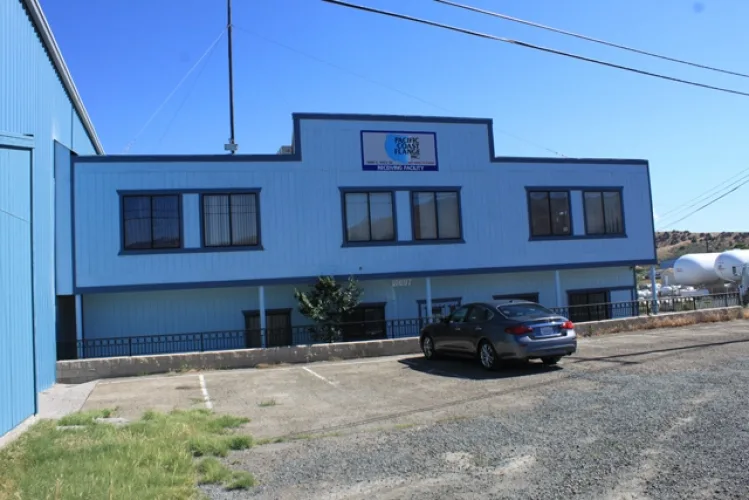 Photo #75 of PACIFIC COAST FLANGE - CNC MACHINING & FABRICATION FACILITY, FEATURING: O-M LTD., BETTS, KING & W&B VERTICAL BORING MILLS, CHEVALIER & HAAS VMC'S, FEMCO CNC LATHE, HASS GANTRY MILL RADIAL ARM DRILLS, WELDING EQUIPMENT, COMPRESSORS, ROLLING STOCK &