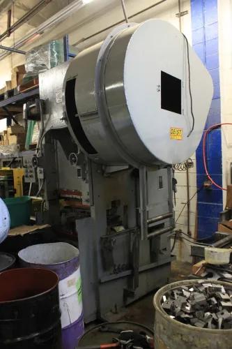 Photo #27 of JAMES HIGBY ENGINEERING - CNC TURRET PUNCH, PRESSES, VERTICAL MILLS, LATHE, SAWS, SURFACE GRINDERS, FORKLIFTS, CNC WIRE EDM, CMM & ALL PLANT SUPPORT ASSETS