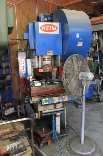Photo #43 of JAMES HIGBY ENGINEERING - CNC TURRET PUNCH, PRESSES, VERTICAL MILLS, LATHE, SAWS, SURFACE GRINDERS, FORKLIFTS, CNC WIRE EDM, CMM & ALL PLANT SUPPORT ASSETS