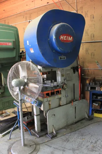 Photo #44 of JAMES HIGBY ENGINEERING - CNC TURRET PUNCH, PRESSES, VERTICAL MILLS, LATHE, SAWS, SURFACE GRINDERS, FORKLIFTS, CNC WIRE EDM, CMM & ALL PLANT SUPPORT ASSETS