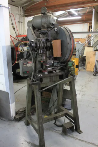 Photo #61 of JAMES HIGBY ENGINEERING - CNC TURRET PUNCH, PRESSES, VERTICAL MILLS, LATHE, SAWS, SURFACE GRINDERS, FORKLIFTS, CNC WIRE EDM, CMM & ALL PLANT SUPPORT ASSETS