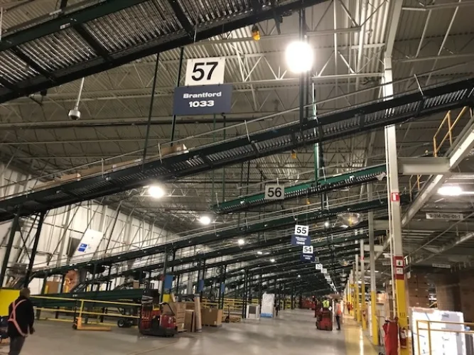 Photo #3 of SEARS CANADA INC - TORONTO - MOBILE AND WAREHOUSING EQUIPMENT FROM SEARS CANADA DISTRIBUTION CENTERS