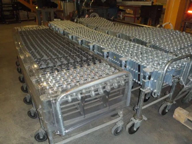 Photo #2 of SEARS CANADA INC - MONTREAL - MOBILE AND WAREHOUSING EQUIPMENT FROM SEARS CANADA DISTRIBUTION CENTERS