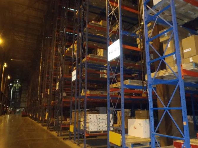 Photo #3 of SEARS CANADA INC - BELLEVILLE - 1.5 MILLION SQ' DISTRIBUTION FACILITY