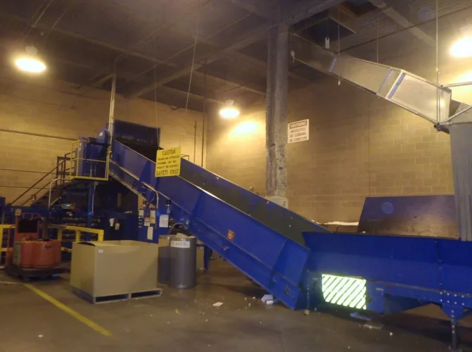 Photo #7 of SEARS CANADA INC - BELLEVILLE - 1.5 MILLION SQ' DISTRIBUTION FACILITY