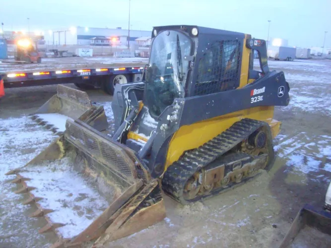 Photo #6 of BLUEBIRD CONTRACTING SERVICES (A DIVISION OF TROTTER & MORTON LIMITED) - LATE MODEL CONSTRUCTION EQUIPMENT
