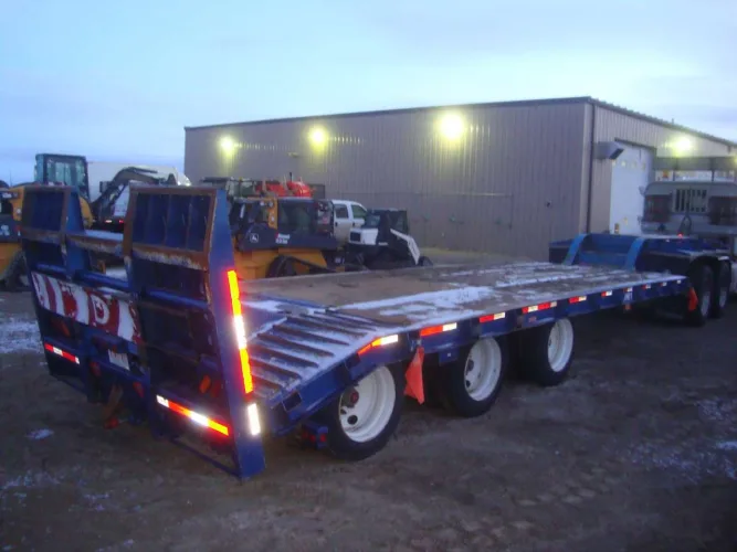 Photo #11 of BLUEBIRD CONTRACTING SERVICES (A DIVISION OF TROTTER & MORTON LIMITED) - LATE MODEL CONSTRUCTION EQUIPMENT