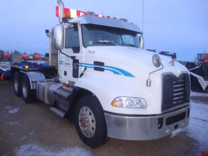Photo #14 of BLUEBIRD CONTRACTING SERVICES (A DIVISION OF TROTTER & MORTON LIMITED) - LATE MODEL CONSTRUCTION EQUIPMENT