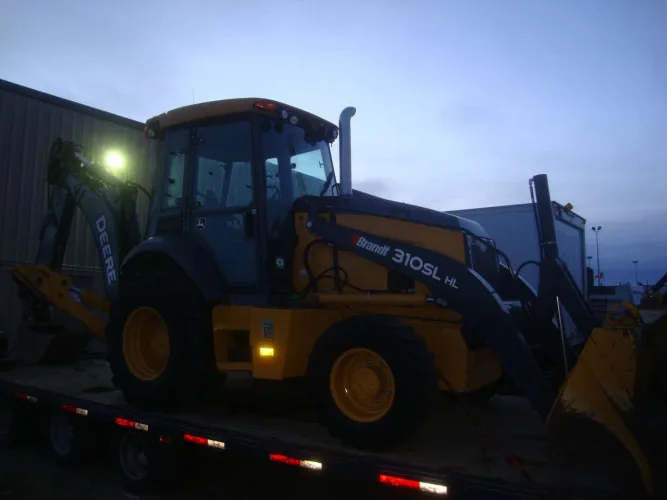 Photo #25 of BLUEBIRD CONTRACTING SERVICES (A DIVISION OF TROTTER & MORTON LIMITED) - LATE MODEL CONSTRUCTION EQUIPMENT