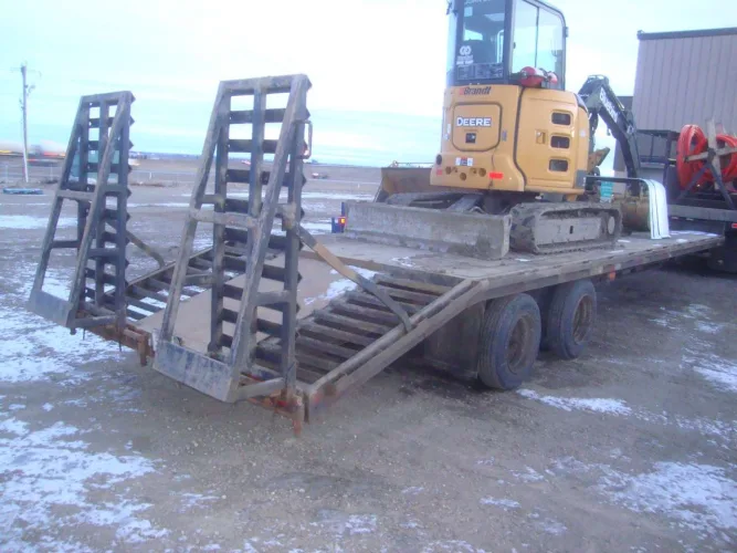 Photo #32 of BLUEBIRD CONTRACTING SERVICES (A DIVISION OF TROTTER & MORTON LIMITED) - LATE MODEL CONSTRUCTION EQUIPMENT