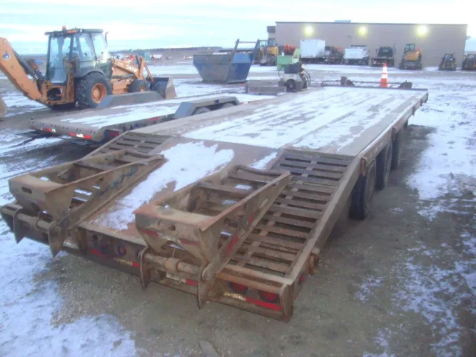 Photo #41 of BLUEBIRD CONTRACTING SERVICES (A DIVISION OF TROTTER & MORTON LIMITED) - LATE MODEL CONSTRUCTION EQUIPMENT