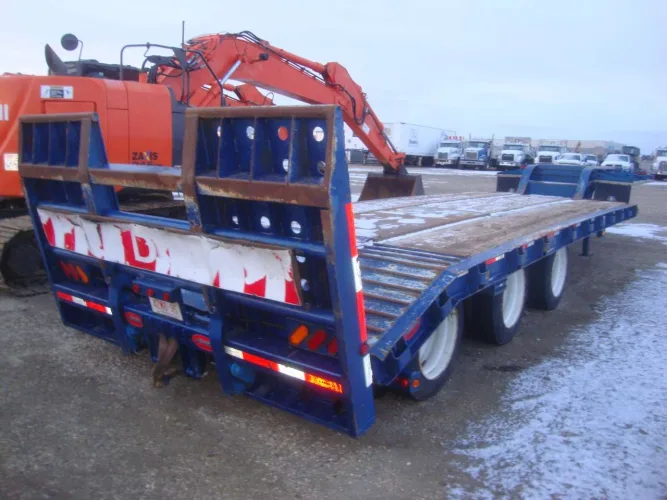 Photo #62 of BLUEBIRD CONTRACTING SERVICES (A DIVISION OF TROTTER & MORTON LIMITED) - LATE MODEL CONSTRUCTION EQUIPMENT